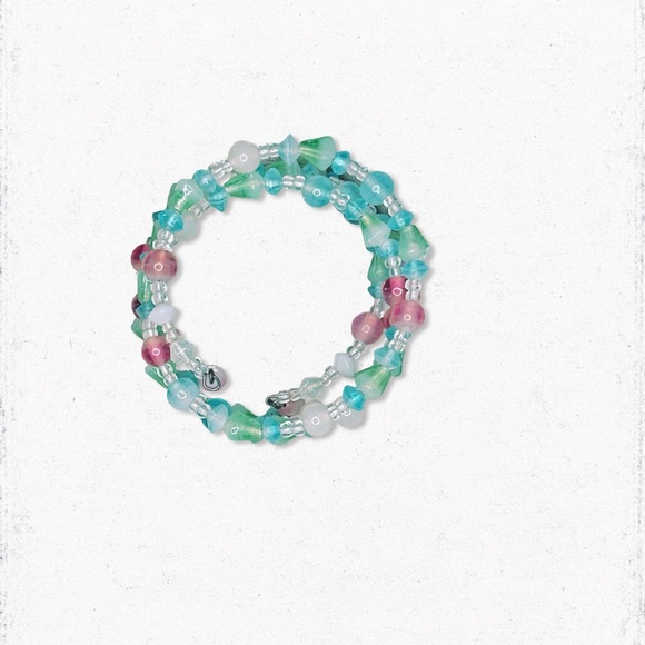 6095gc. Mint Glass Wrap Bracelet - Picture 3 of 5